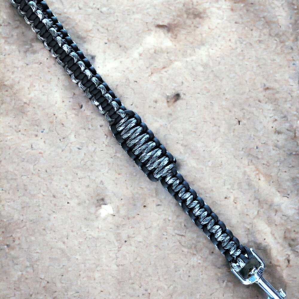 Short Dog Leash 14" Black and Camo Paracord - Handmade in USA - New Traffic Lead